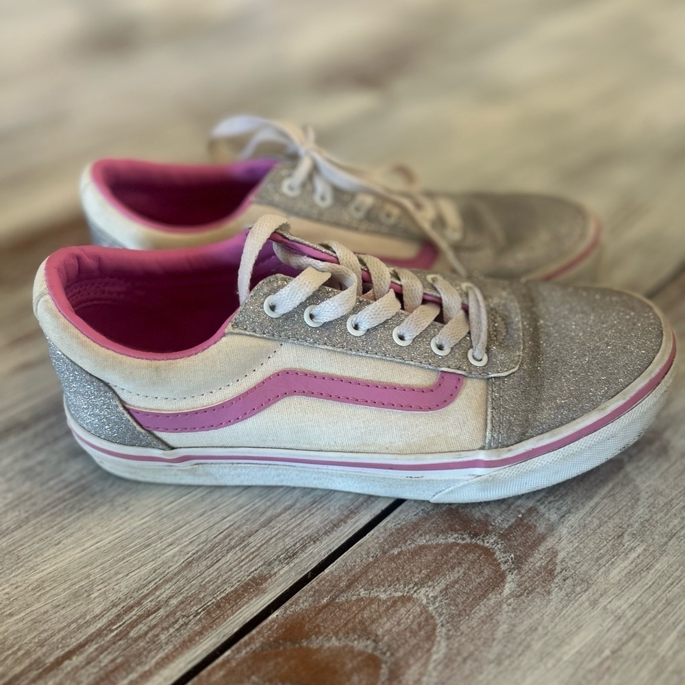 Vans Kids' Cream and Pink Glitter Sneakers